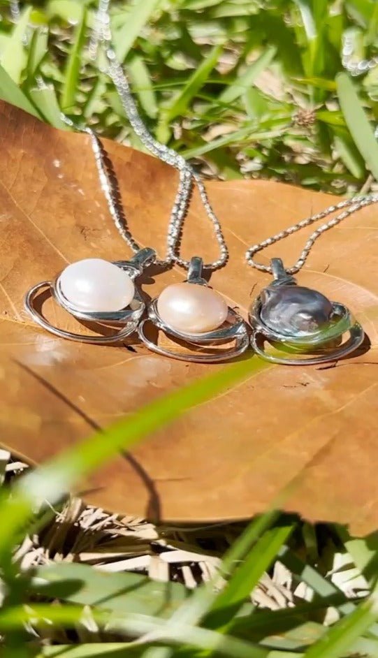 KIRIBATI Baroque Pearl Pendant Gift Set - Avani Jewelry