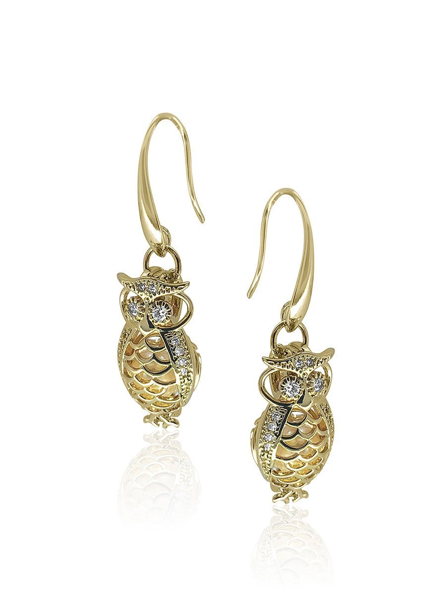 TARA ISLAND COLLECTION Wise Owl Pearl Earrings - Yellow Gold/ White Pearl 2